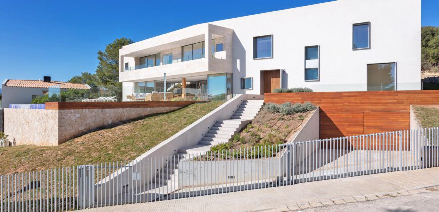 Modern Villa With Sea View