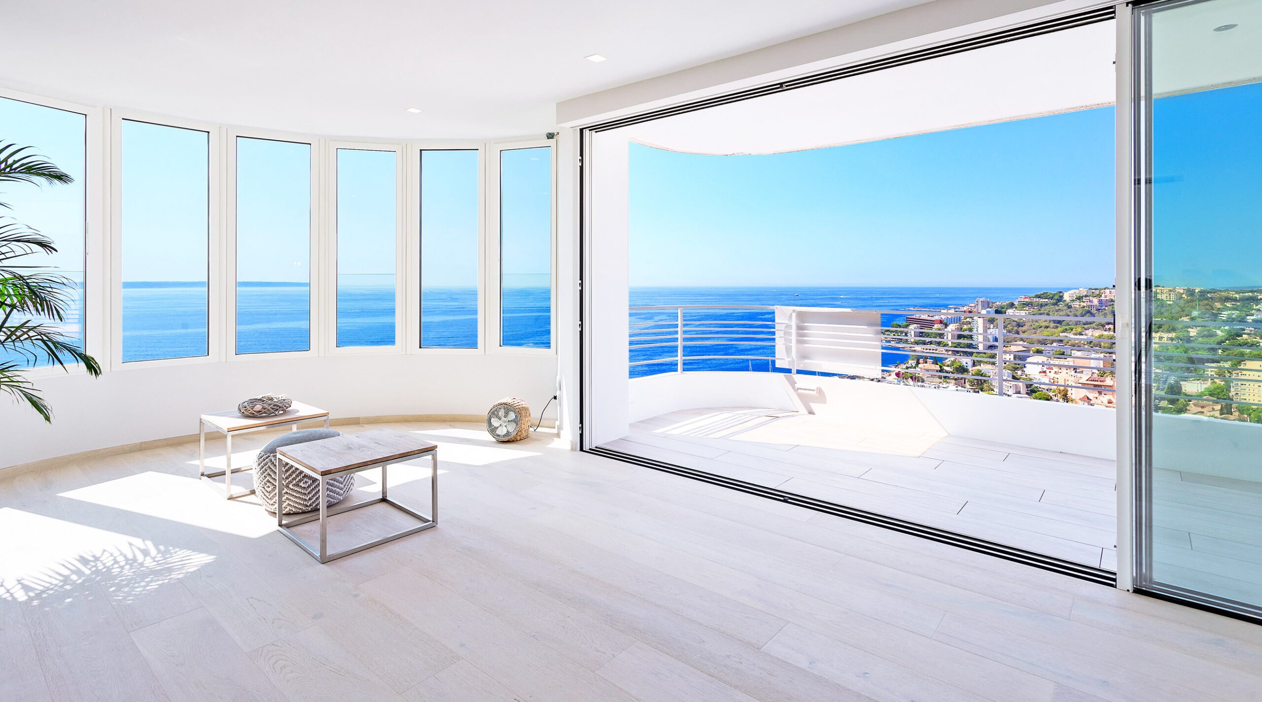 Unique Penthouse With Sea View